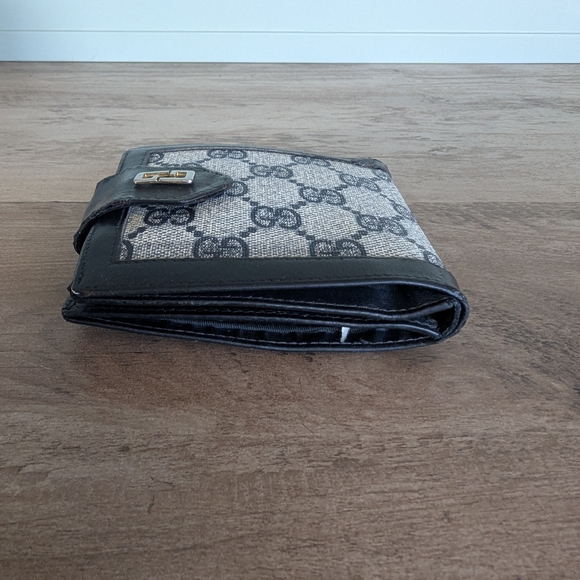 Gucci Monogram Canvas Wallet - Picture 5 of 11